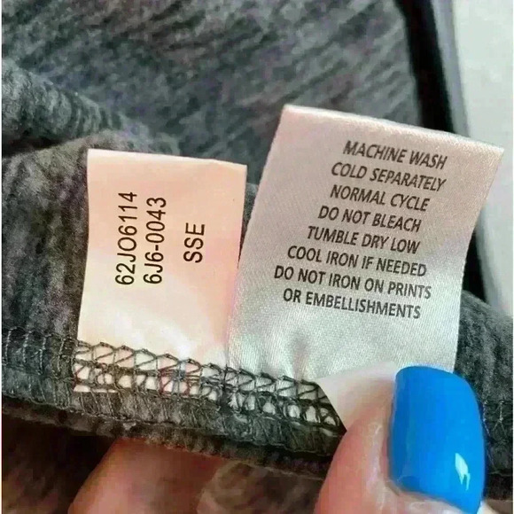 Seattle Seahawks Women’s Zip Up Hoodie Jacket Size Medium - Picture 8 of 9